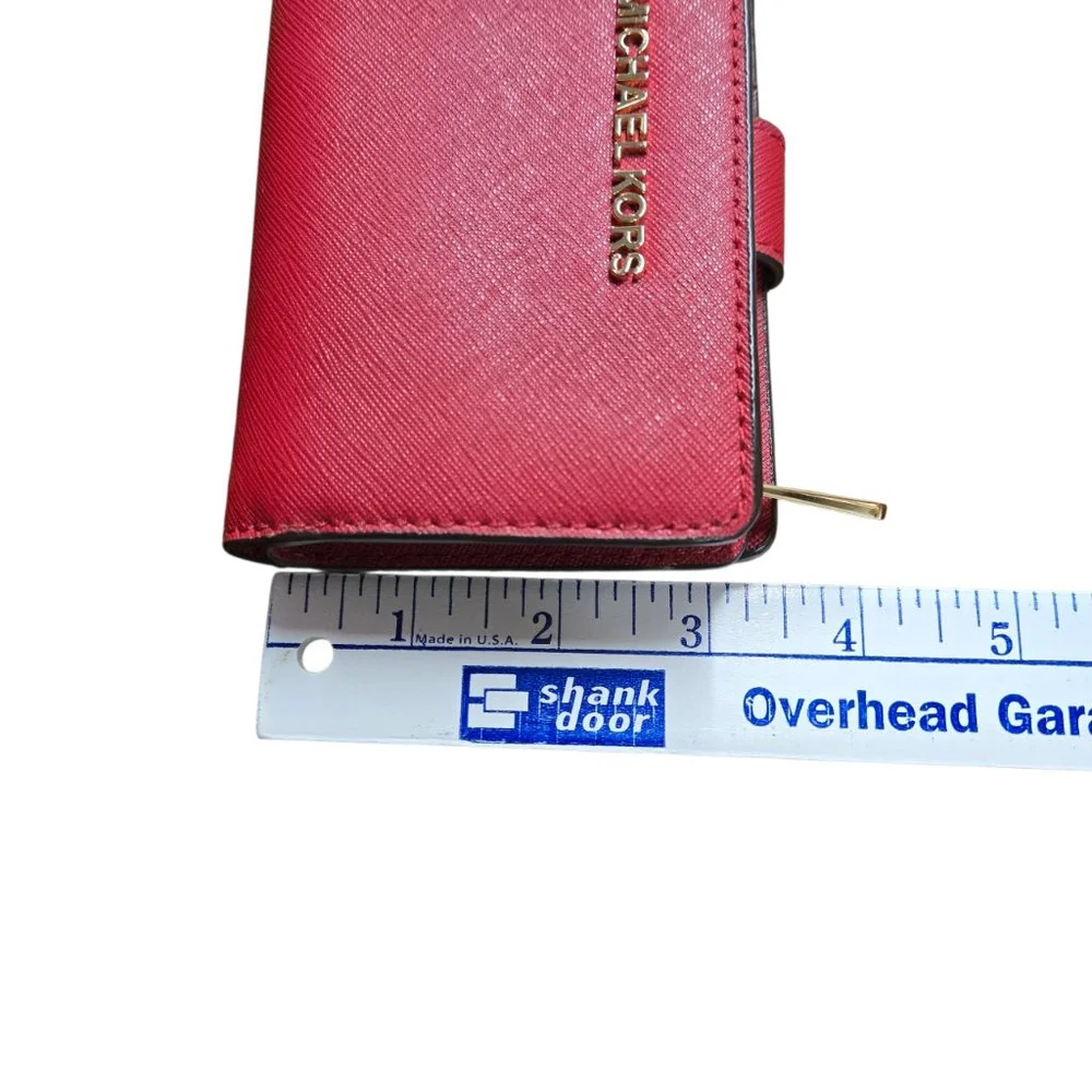 Michael Kors Jet Set Bifold Wallet Zippered Coin Leather Excellent Condition